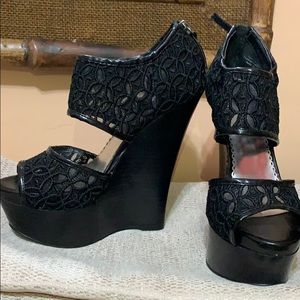 Bebe heels